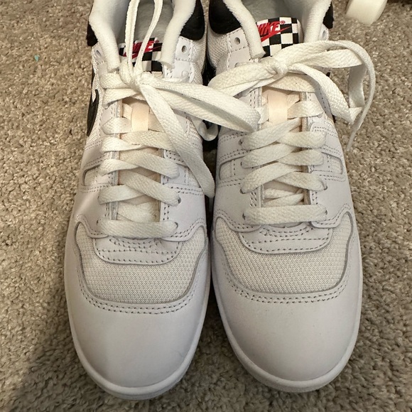 Nike attack sneakers - Picture 6 of 7